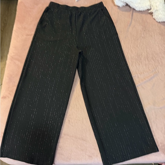 JDY Petite wide leg pants in black - Picture 6 of 12